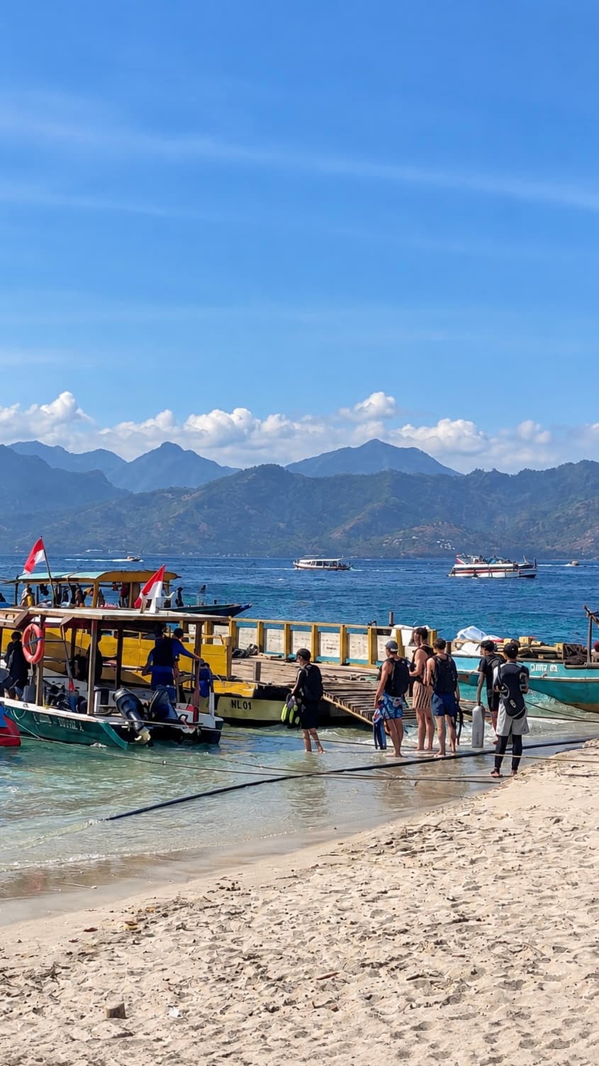 Boats arriving at Gili Trawangan beach harbor