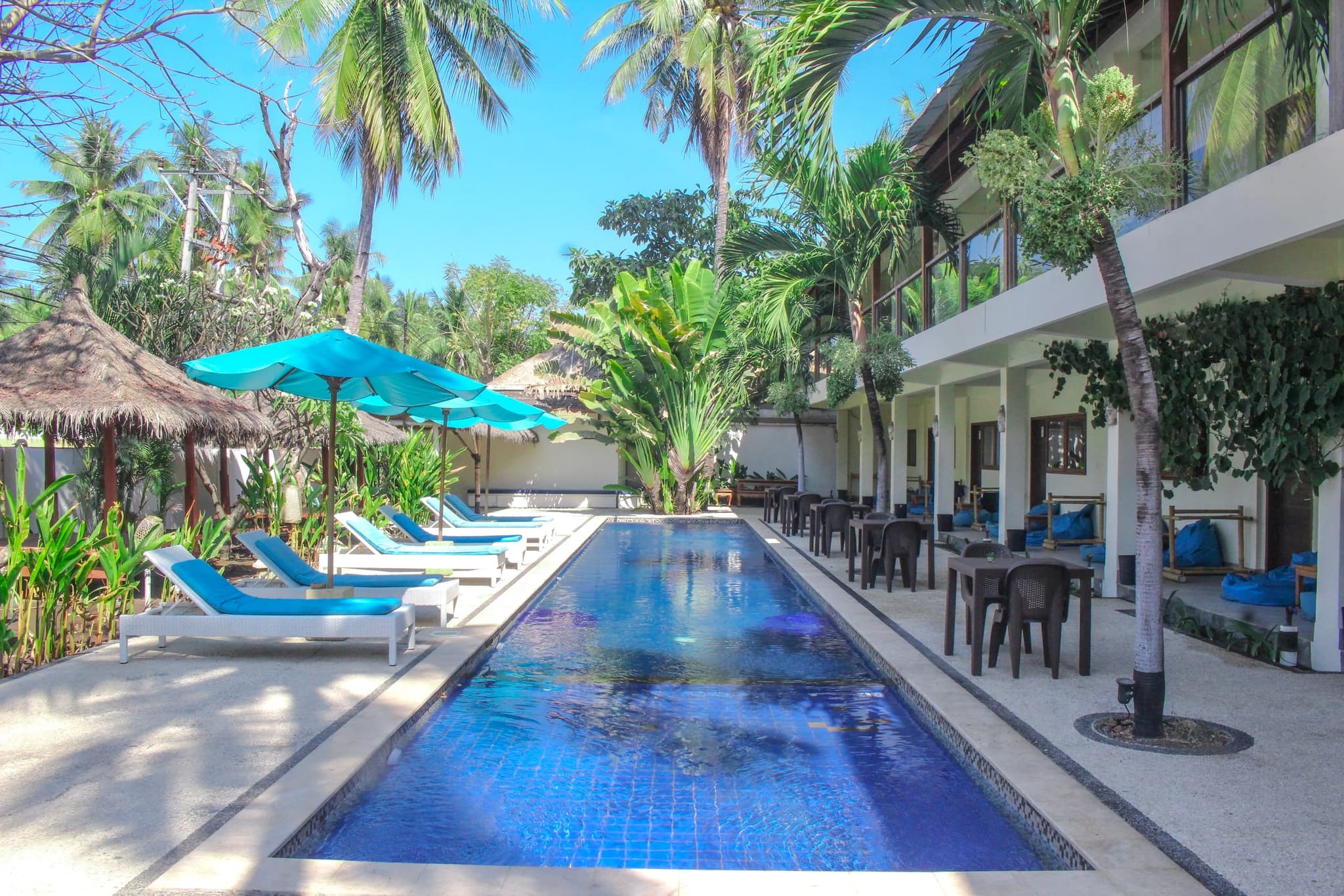 Trawangan Nirvana tropical freshwater pool oasis